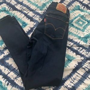 Skinny Levi’s jeans